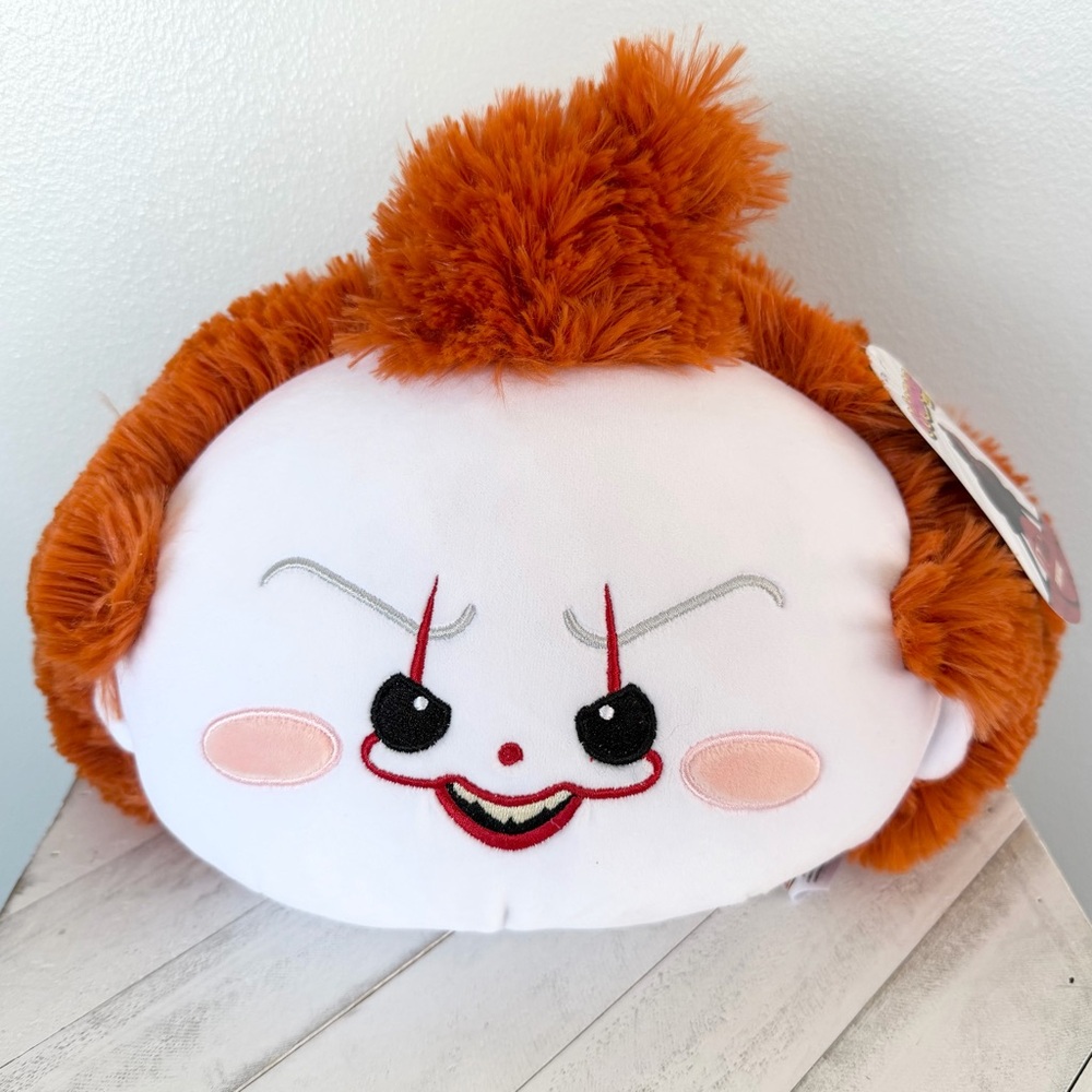Jazwares Medium IT Welcome to Derry Pennywise Plush Head Pillow Horror